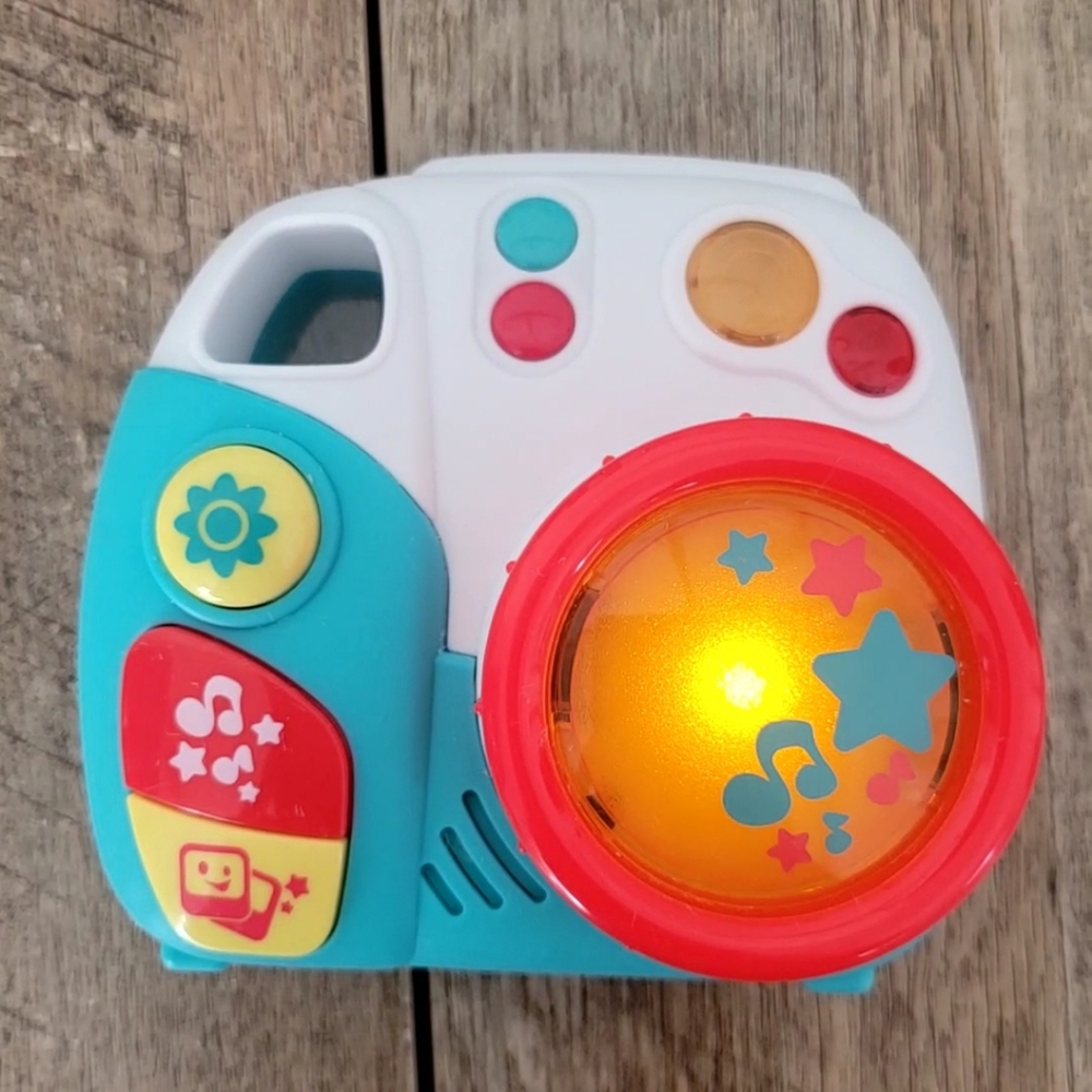 Pop up baby camera